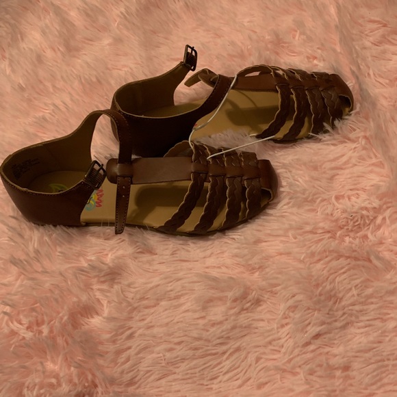 Bundle 2 pairs Girl shoes - Picture 5 of 10